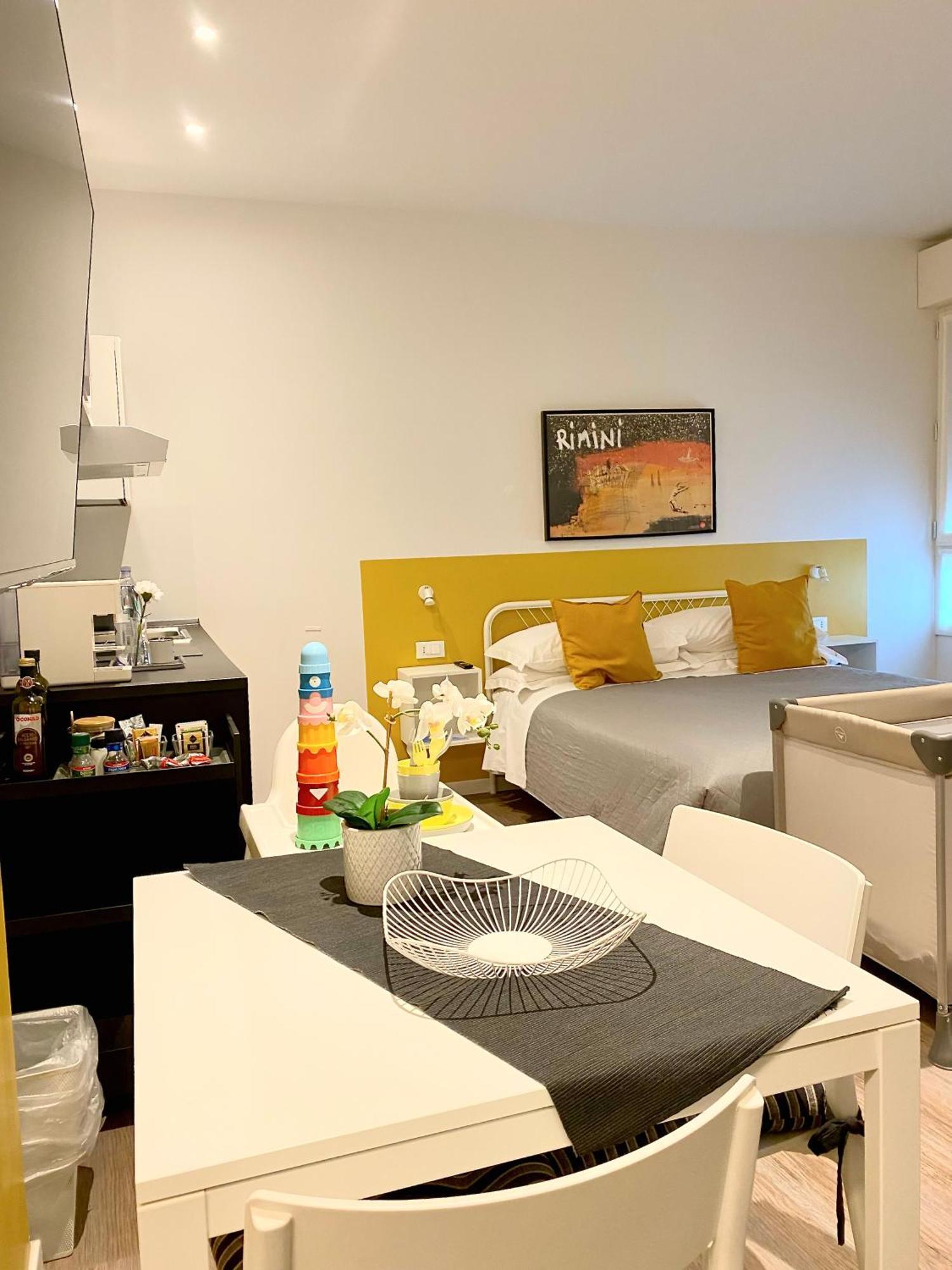 Smart & Urban Suites - Corso51 Ρίμινι Εξωτερικό φωτογραφία